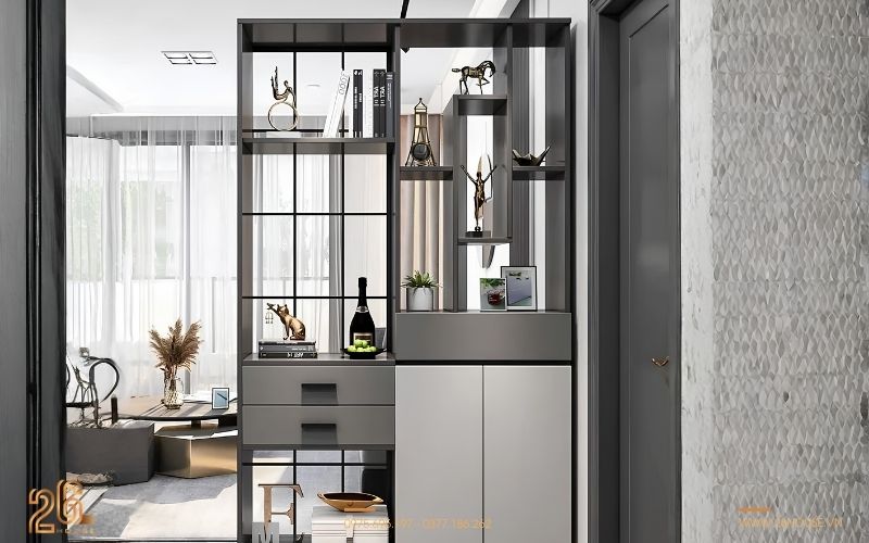  Vách ngăn phòng khách bằng sắt hộp vừa phân chia khu vực, vừa tạo nơi trưng bày chai rượu, ly và phụ kiện. 